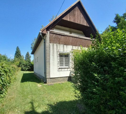 Eladó nyaraló, Balatonkeresztúron 78 M Ft, 3 szobás