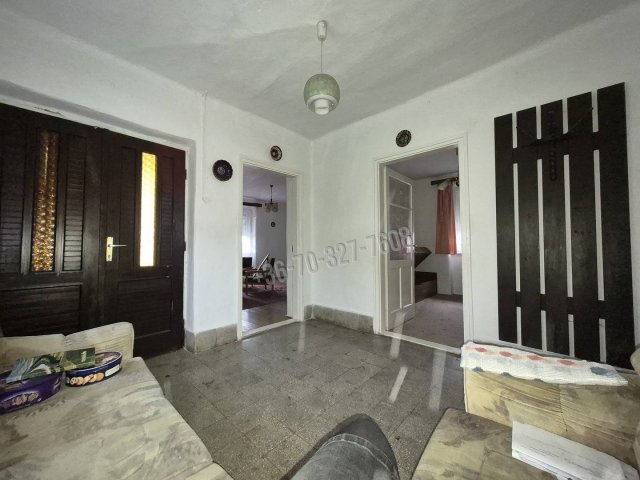 Eladó családi ház, Tiszaszőlősön 11.9 M Ft, 2 szobás