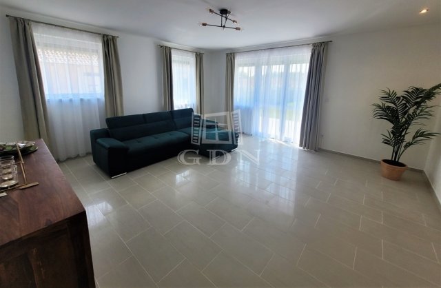 Eladó családi ház, Szigetszentmiklóson 135 M Ft, 4 szobás