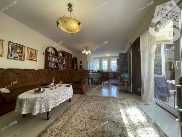 Eladó családi ház, Kecskeméten 125 M Ft, 7 szobás