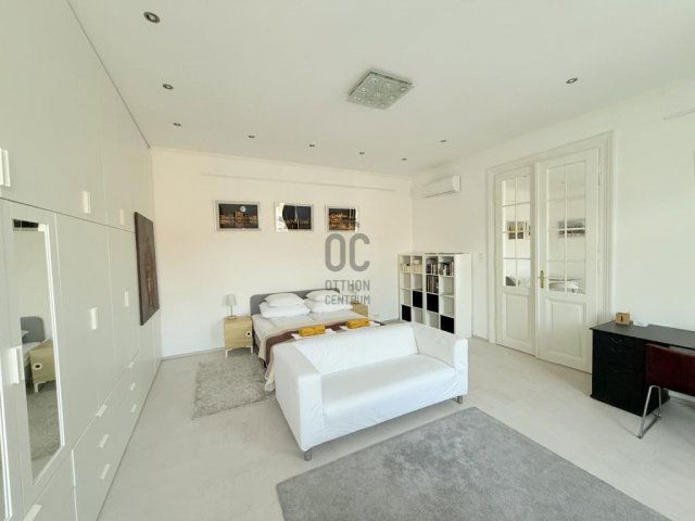 Eladó téglalakás, Budapesten, VII. kerületben 136 M Ft, 3 szobás