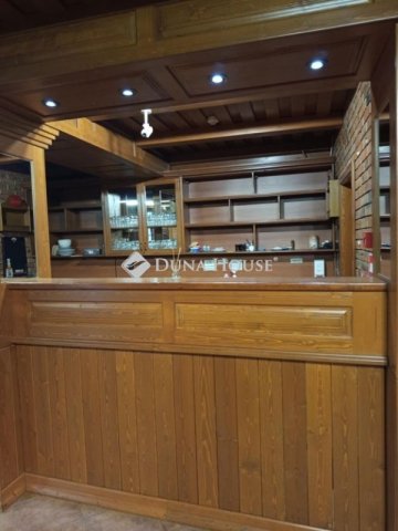 Eladó ipari ingatlan, Komlón 95 M Ft / költözzbe.hu