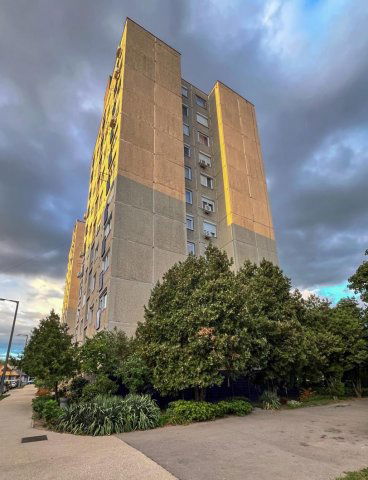 Eladó panellakás, Tatabányán 38.9 M Ft, 2 szobás