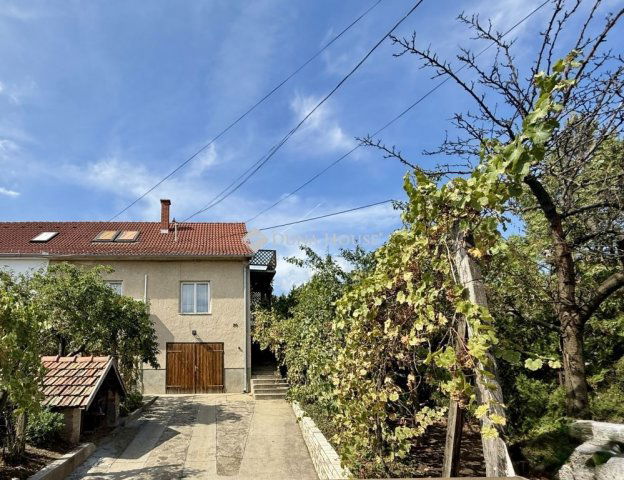 Eladó ikerház, Pakson 61.9 M Ft, 3 szobás / költözzbe.hu