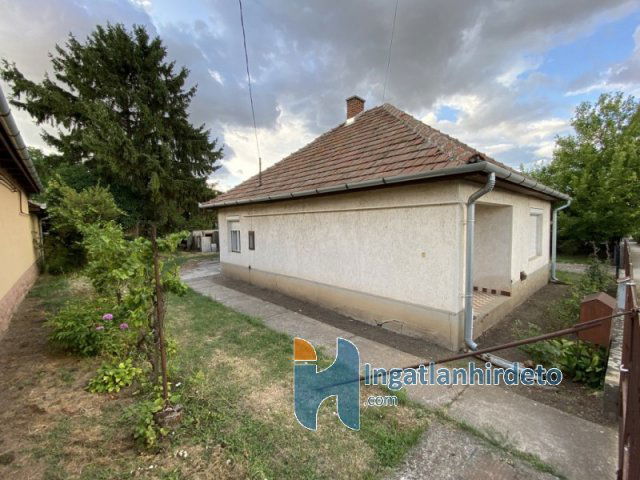 Eladó családi ház, Horton 20 M Ft, 2 szobás