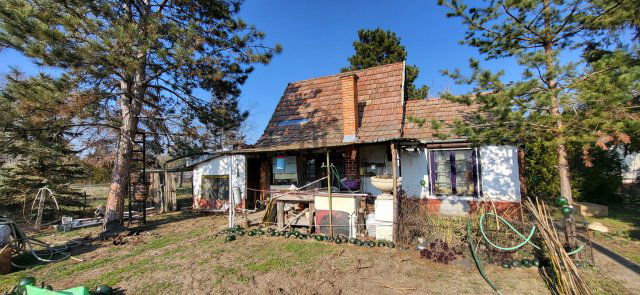 Eladó nyaraló, Cegléden 14.9 M Ft, 1 szobás