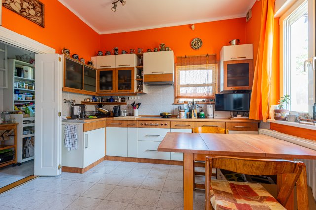 Eladó családi ház, Budapesten, XV. kerületben 109 M Ft, 3 szobás