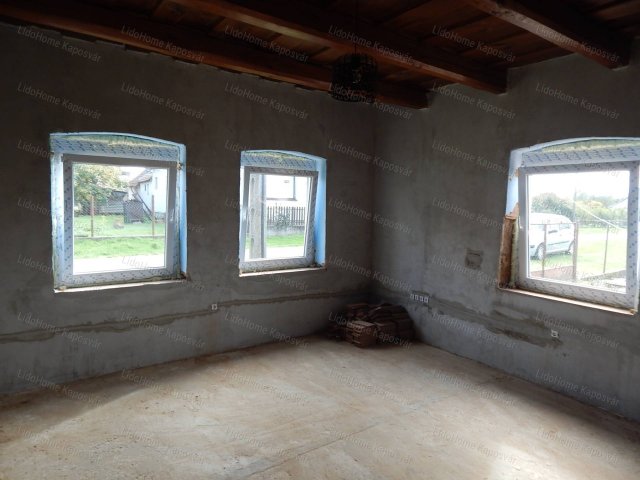 Eladó családi ház, Nagybajomban 11.5 M Ft, 2 szobás