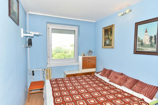 Eladó panellakás, Veszprémben 34.99 M Ft, 1+1 szobás