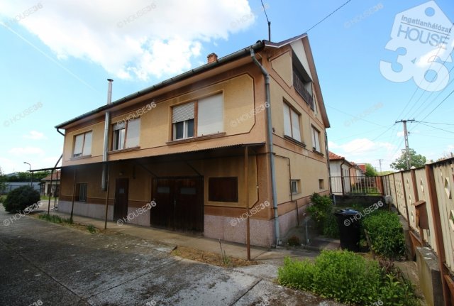 Eladó családi ház, Kiskőrösön 42 M Ft, 4 szobás