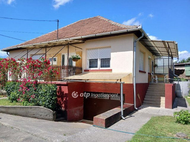 Eladó családi ház, Visontán 49.99 M Ft, 3 szobás
