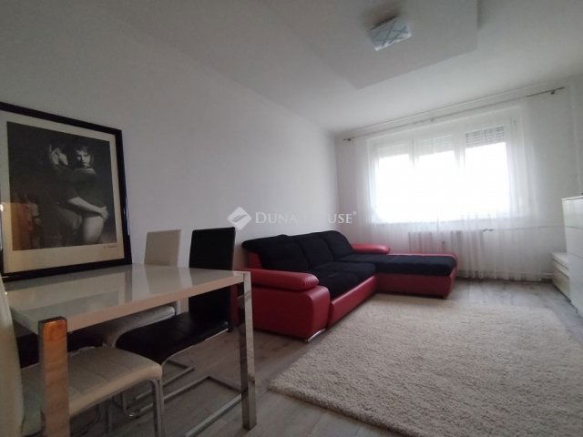 Kiadó panellakás, albérlet, Szegeden 205 E Ft / hó, 2 szobás