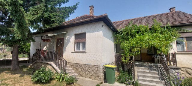 Eladó családi ház, Döbröközön 19.9 M Ft, 3+1 szobás