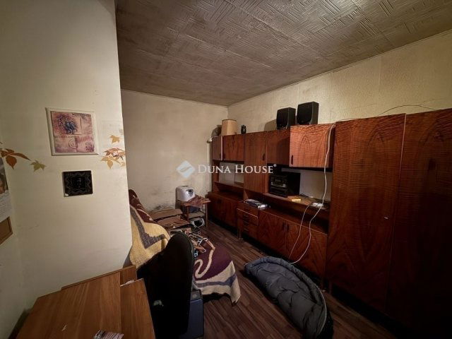 Eladó téglalakás, Budapesten, XXI. kerületben 34.9 M Ft