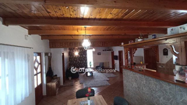 Eladó családi ház, Jászfényszarun 59.9 M Ft, 3 szobás