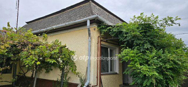 Eladó családi ház, Újlétán 18.5 M Ft, 2 szobás