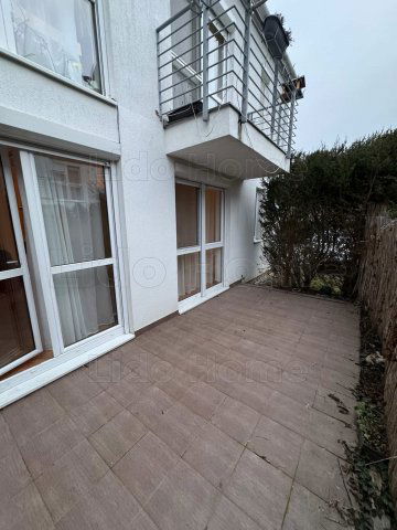 Eladó téglalakás, Győrött 62 M Ft, 2 szobás