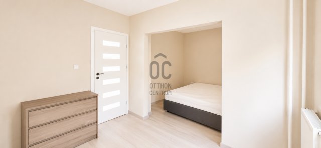 Eladó panellakás, Székesfehérvárott 65 M Ft, 4 szobás