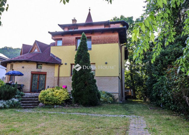 Eladó családi ház, Budapesten, III. kerületben 249 M Ft