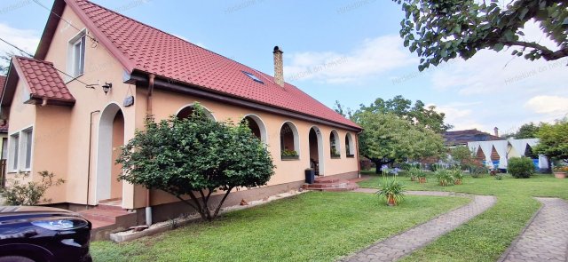 Eladó családi ház, Nyíregyházán 84.75 M Ft, 7 szobás