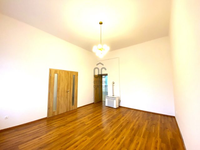 Eladó téglalakás, Kecskeméten, Rákóczi úton 79.9 M Ft