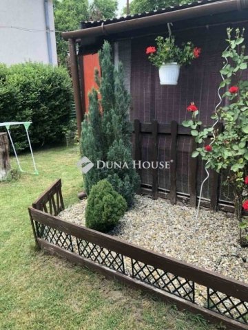 Eladó nyaraló, Tóalmáson 16 M Ft, 2 szobás
