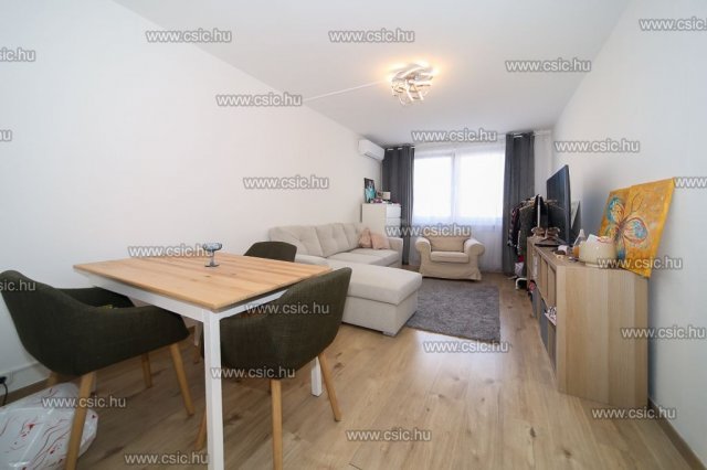 Eladó panellakás, Budapesten, III. kerületben 77.5 M Ft, 3 szobás