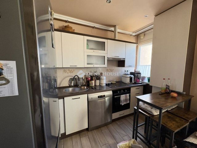 Eladó téglalakás, Debrecenben 55 M Ft, 3 szobás