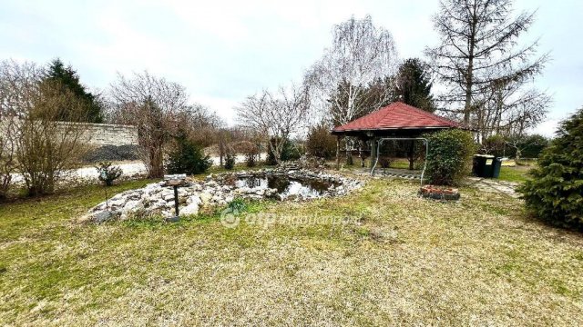 Eladó telek, Töltéstaván 28 M Ft / költözzbe.hu