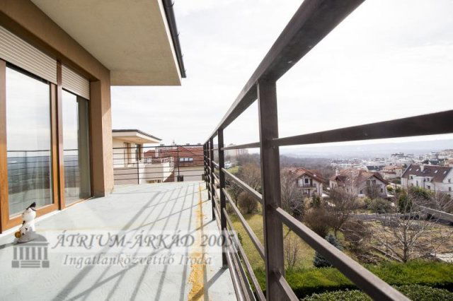 Eladó téglalakás, Budapesten, XI. kerületben 265 M Ft, 4 szobás