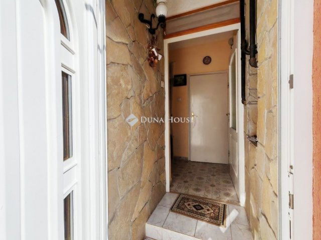 Eladó téglalakás, Nagykanizsán 42.99 M Ft, 3 szobás