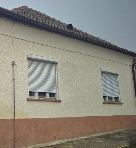 Eladó családi ház, Baján 27.99 M Ft, 4 szobás