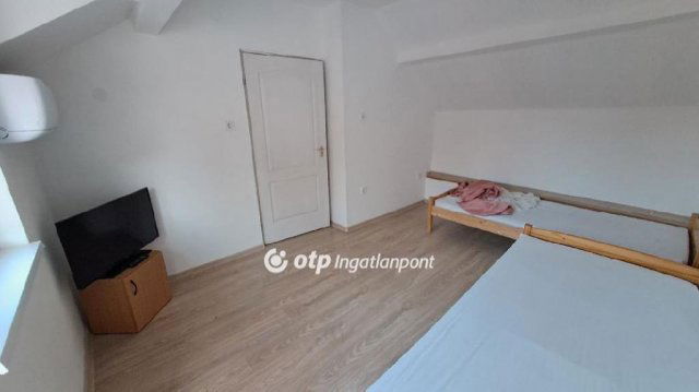 Eladó családi ház, Kecskeméten 85 M Ft, 6+1 szobás