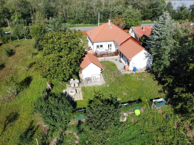 Eladó családi ház, Hevesen 55 M Ft, 2 szobás