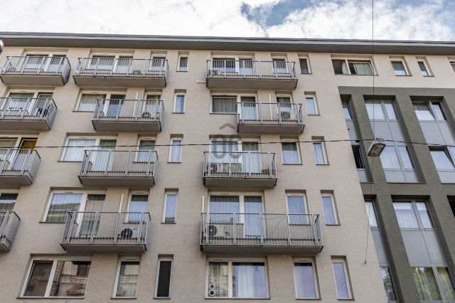 Eladó téglalakás, Budapesten, VII. kerületben, Garay utcában