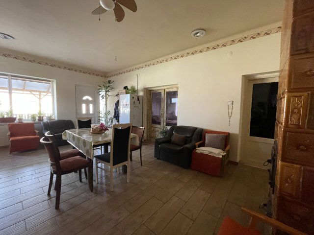 Eladó családi ház, Tiszadadán 25.5 M Ft, 2 szobás