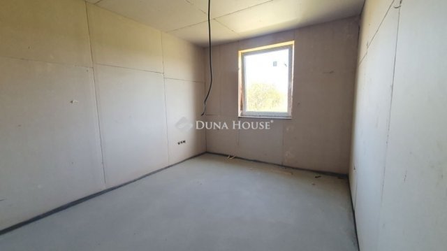 Eladó családi ház, Kókán 67 M Ft, 5 szobás