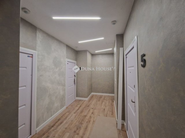 Eladó téglalakás, Budapesten, XIII. kerületben 30 M Ft, 1 szobás