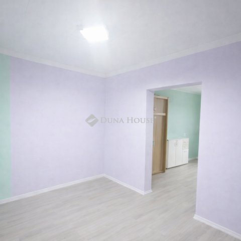 Eladó családi ház, Kiskunfélegyházán 12.9 M Ft, 2 szobás