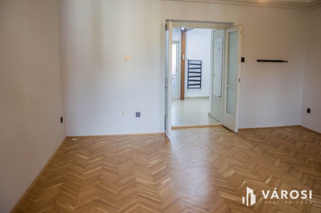 Kiadó téglalakás, albérlet, Szegeden 220 E Ft / hó, 1+2 szobás