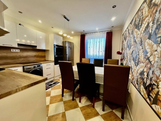 Eladó téglalakás, Pécsett 59.9 M Ft, 2+1 szobás