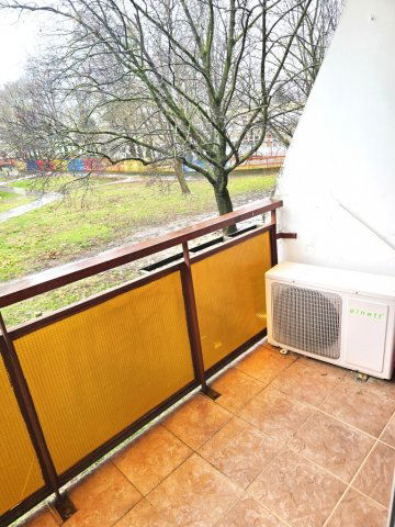 Eladó panellakás, Pécsett 46.9 M Ft, 3 szobás