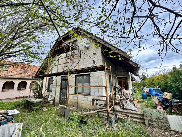 Eladó családi ház, Érden 86 M Ft, 4 szobás