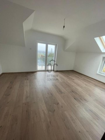 Eladó ikerház, Budapesten, XVI. kerületben 179.9 M Ft, 5 szobás