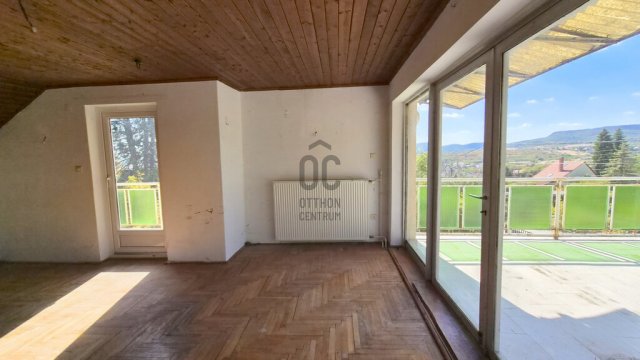 Eladó családi ház, Szentendrén 89.9 M Ft, 3 szobás
