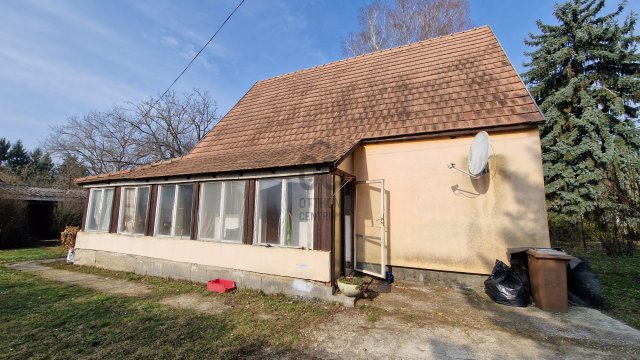 Eladó családi ház, Velencén 79.9 M Ft, 3 szobás