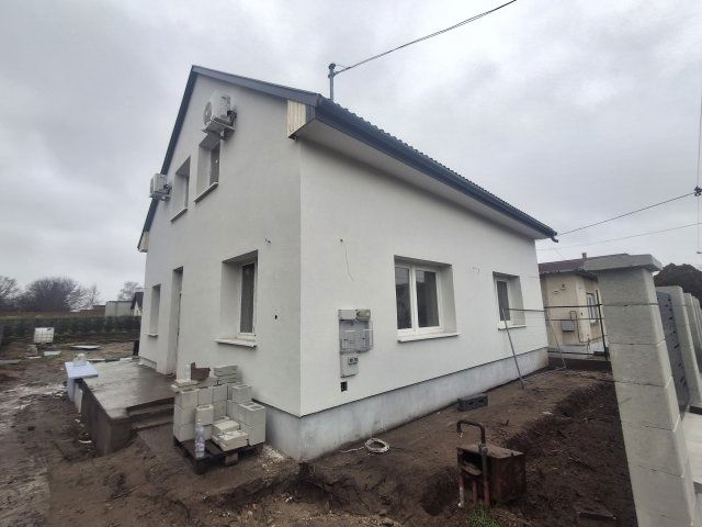 Eladó családi ház, Fóton 149 M Ft, 5 szobás