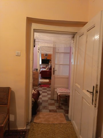 Eladó családi ház, Kadarkúton 22 M Ft, 3 szobás