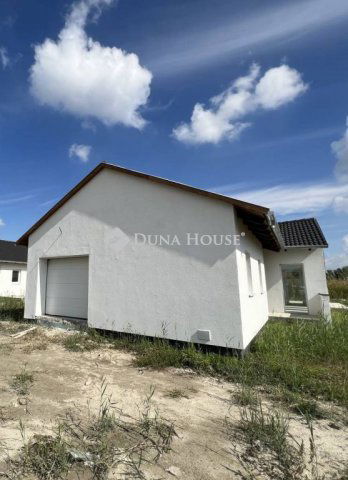 Eladó családi ház, Ráckevén 85.9 M Ft, 5 szobás