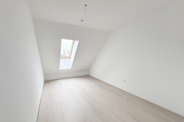 Eladó téglalakás, Szombathelyen 59.9 M Ft, 4 szobás